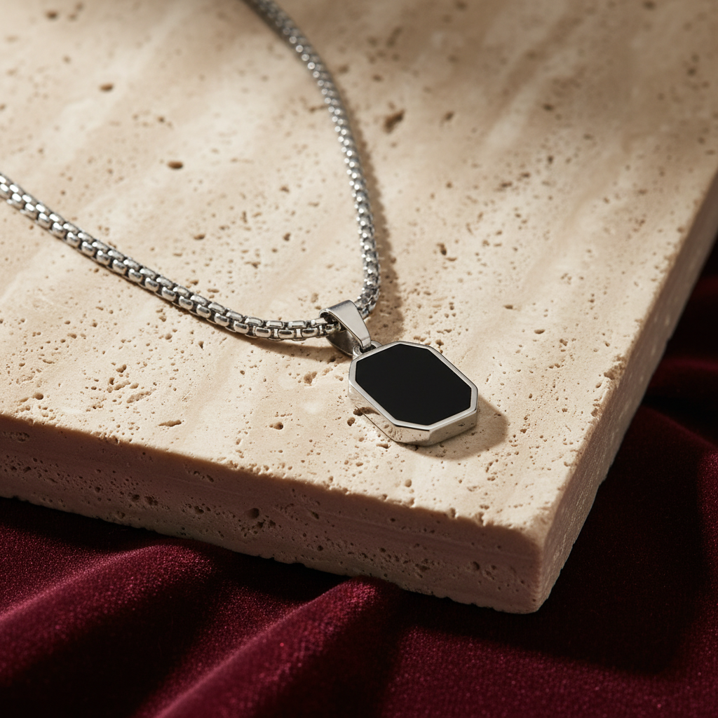 Black Onyx Pendant - Macro