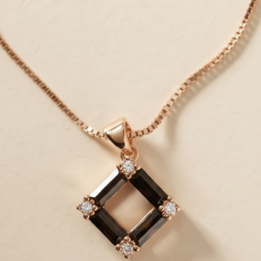 Pendant Close-up - Studio